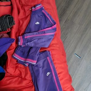 Girls Nike tracksuit 5